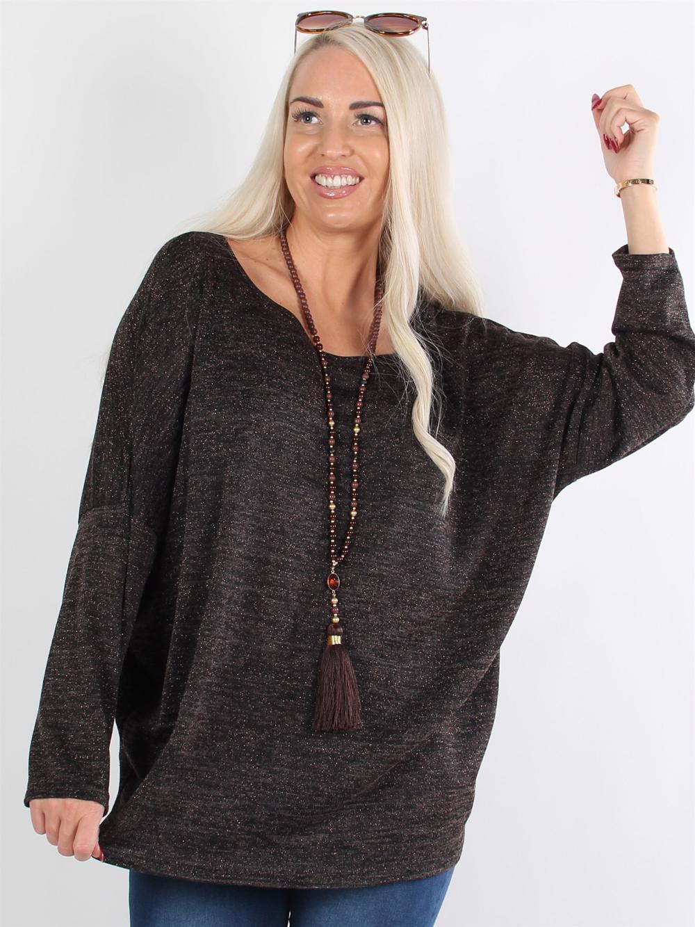 Elodie Winter - Sort langærmet bluse med lille V i ryggen